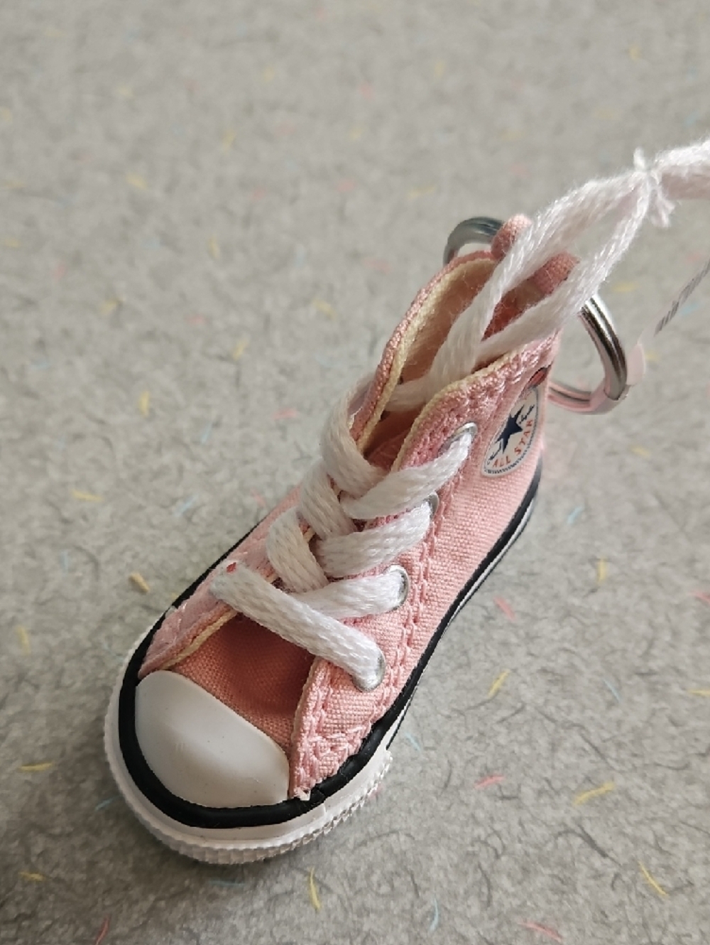 Converse My Melody Keyring - Picture 11 of 13